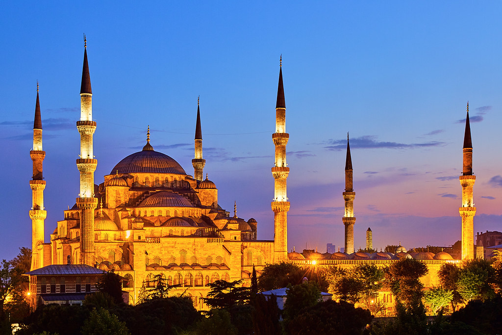 Image of the Blue Mosque in Istanbul - tips for planning a trip to Istanbul Turkey, from Wanderful