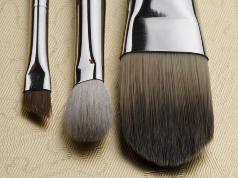 Makeup brushes 101