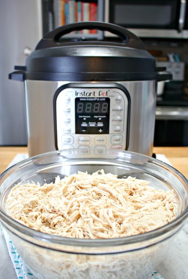 how to cook chicken breast from frozen in an Instant Pot
