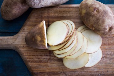 How to Make Potatoes Au Gratin