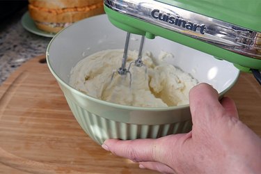 whipping cream cheese